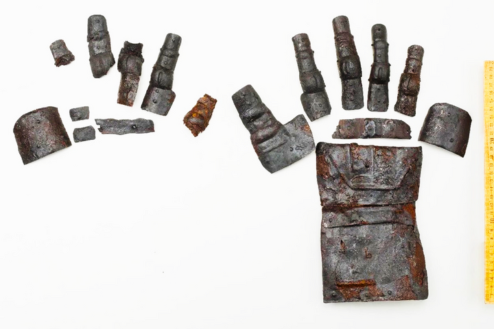 A unique and well-preserved 14th-century armoured gauntlet has been discovered at Kyburg Castle in Pfäffikon, Switzerland. (Photo: Zurich Infrastructure Authority)