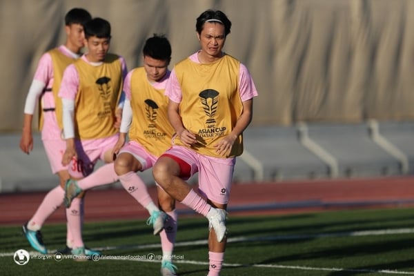 Imagen de la selección de Vietnam en el campo de entrenamiento antes del partido contra Irak