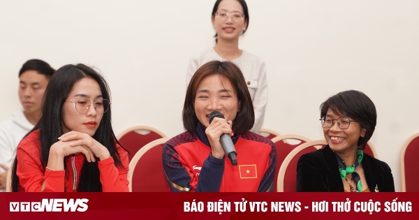 Nguyen Thi Oanh participates in the Vietnam International Half Marathon 2025