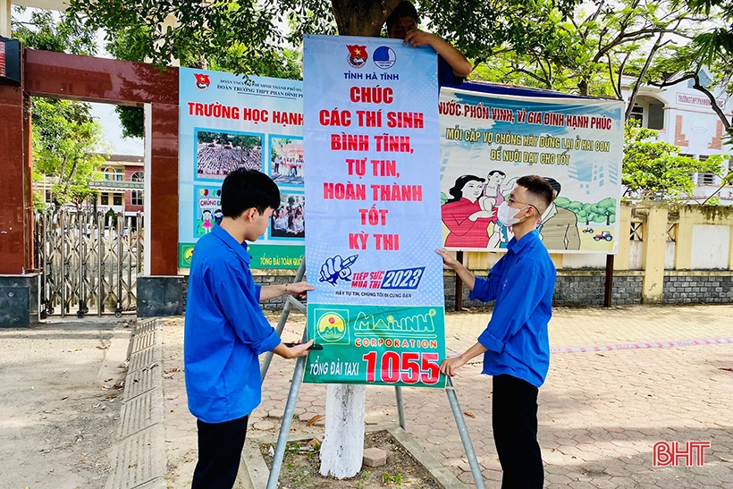 Ha Tinh youth is ready to accompany students