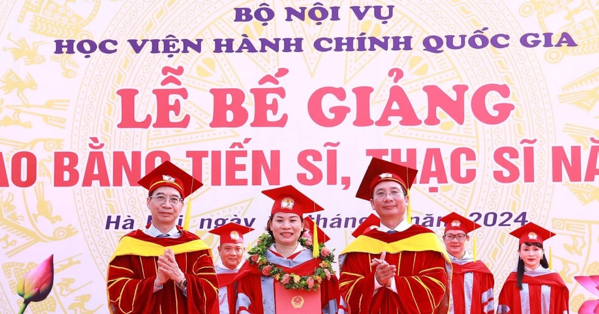 Học viện Hành chính Quốc gia trao bằng cho 17 Tiến sĩ Quản lý công