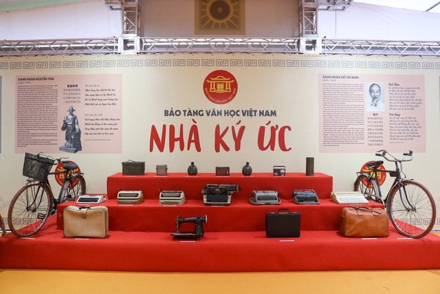 Ngày thơ Việt Nam 2024: Tôn vinh khối đại đoàn kết dân tộc - Ảnh 4.