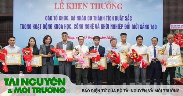 Đà Nẵng khen thưởng cho tập thể, cá nhân có thành tích xuất sắc trong hoạt động KH&CN và khởi nghiệp đổi mới sáng tạo