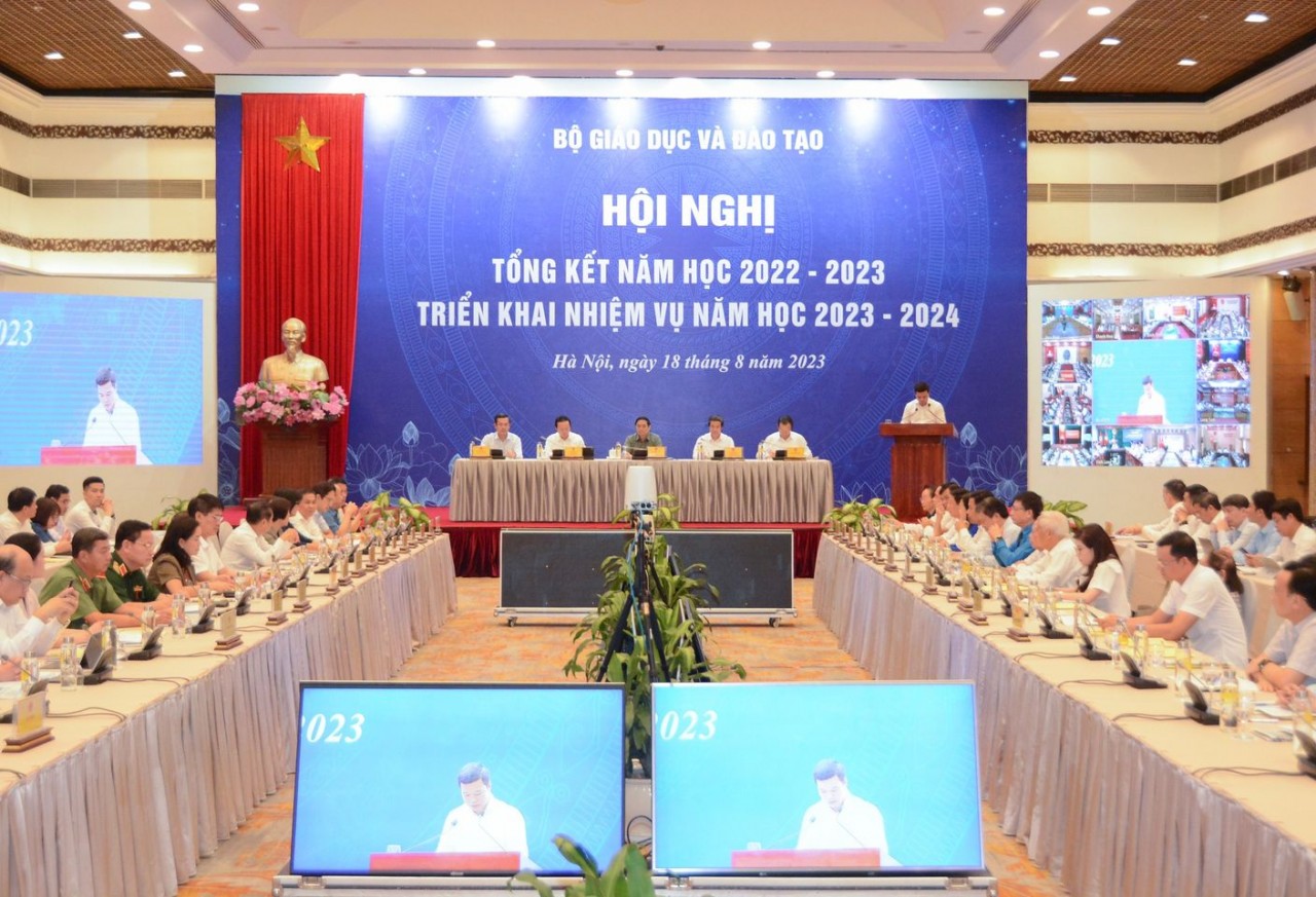 Hội nghị triển khai năm học mới