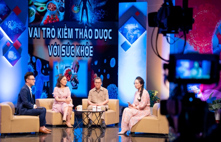 Colonel, Doktor Quach Van Mich: Alkalisieren Sie den Körper für einen gesunden Körper und einen friedlichen Geist - 1