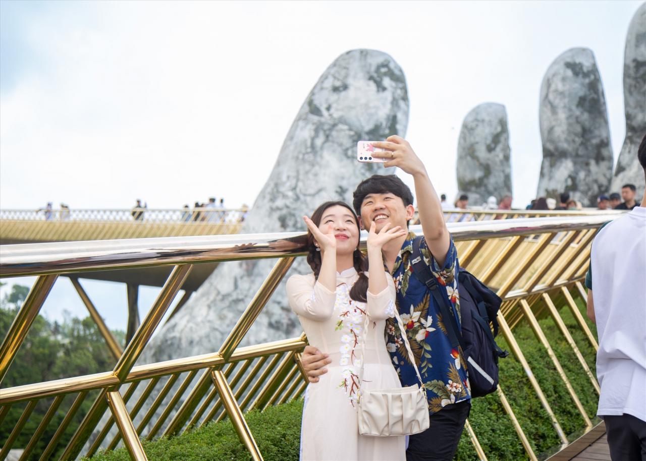 Korean Newspaper: 1 in 3 tourists at Sun World Ba Na Hills is Korean