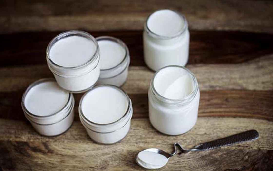 Does eating yogurt reduce bloating?