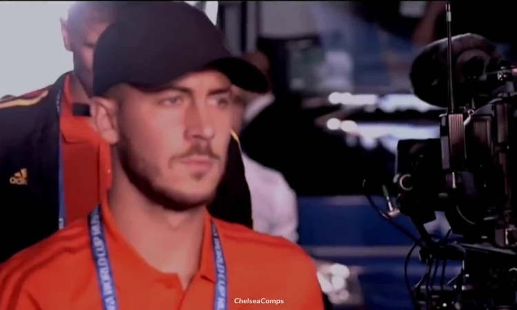 Hazard con la camiseta de Bélgica