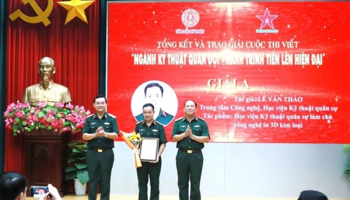 Awarding ceremony of the Writing Contest 'Military Engineering Industry'