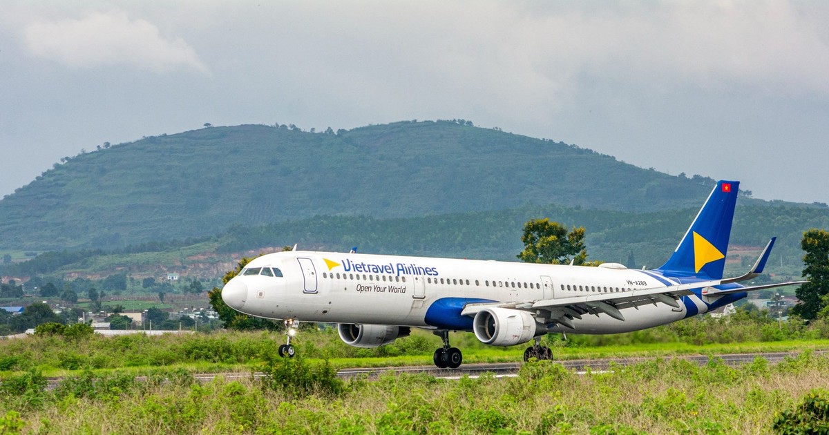 Tập đoàn T&T của Bầu Hiển "lấn sân" hàng không, mua cổ phần Vietravel Airlines