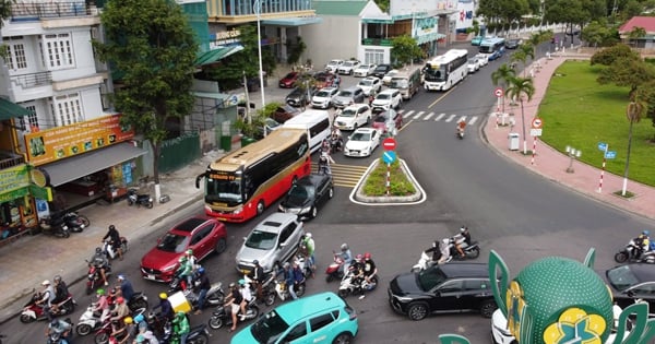 Du lịch Nha Trang lúng túng vì tắc đường