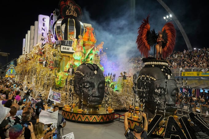 The Vai-Vai samba school parades in Sao Paulo, Brazil, February 10. Photo: AP