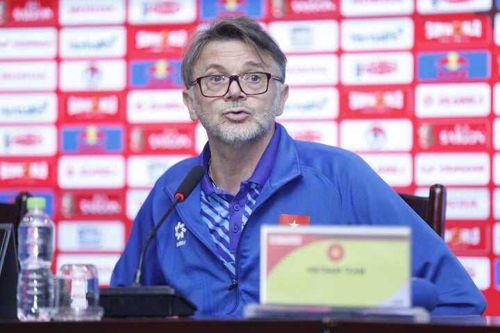 El entrenador Troussier realmente necesita una victoria contra Indonesia.