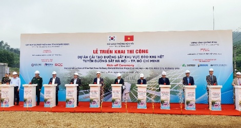 Groundbreaking ceremony for the 2,000 billion VND railway renovation project in Quang Binh