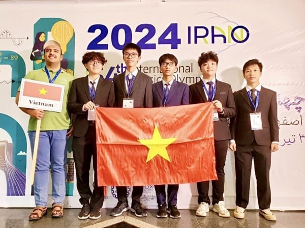 La delegación de Vietnam ganó de manera excelente 2 medallas de oro y 3 medallas de plata.