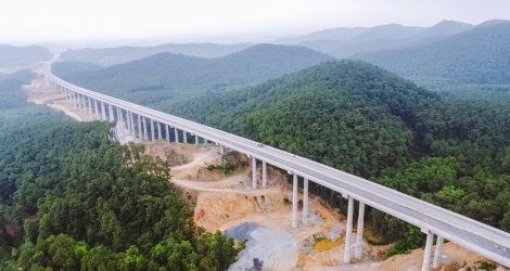 Mise en service de l'ensemble du projet d'autoroute de Dien Chau