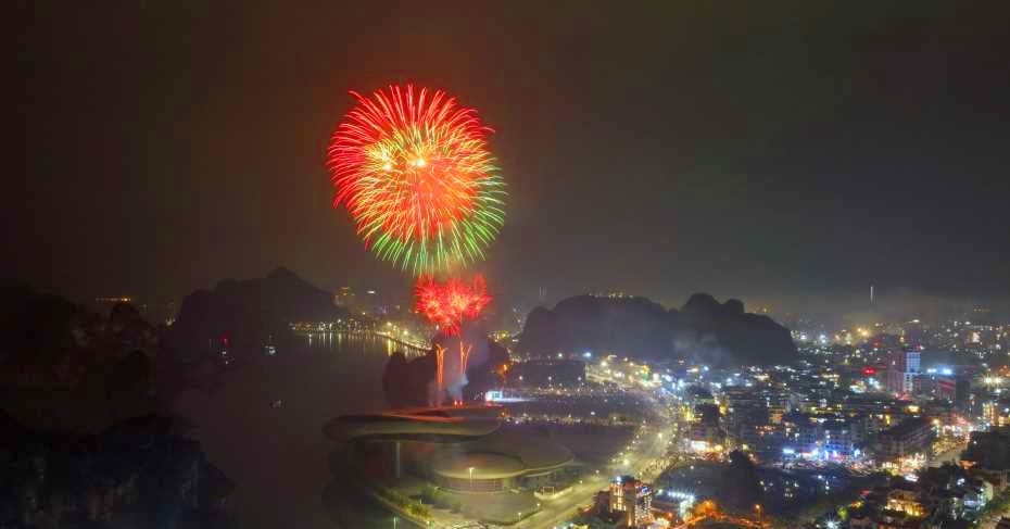 desfile, fuegos artificiales