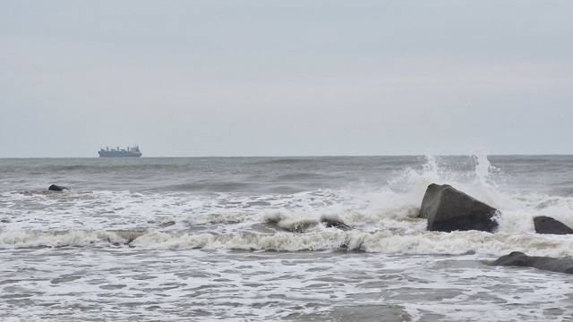 Responder de manera proactiva a la tormenta Trami cerca del Mar del Este