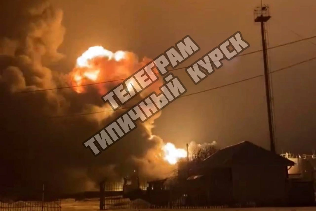 Ukraine tập kích xuyên biên giới, bắn cháy kho dầu Nga - 1