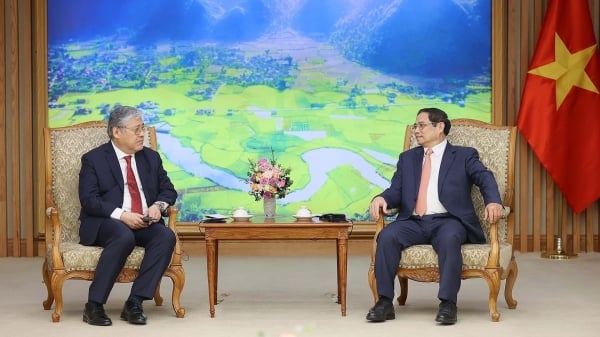 Le Premier ministre Pham Minh Chinh reçoit le ministre philippin des Affaires étrangères Enrique Manalo