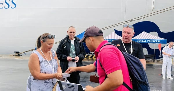 El crucero Coral Princess lleva 2.300 pasajeros al puerto internacional de Cam Ranh