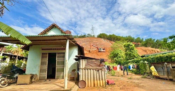 Крупный план района в Куангнгай, где округ потратил 17 миллиардов на предотвращение оползней для… 5 домохозяйств