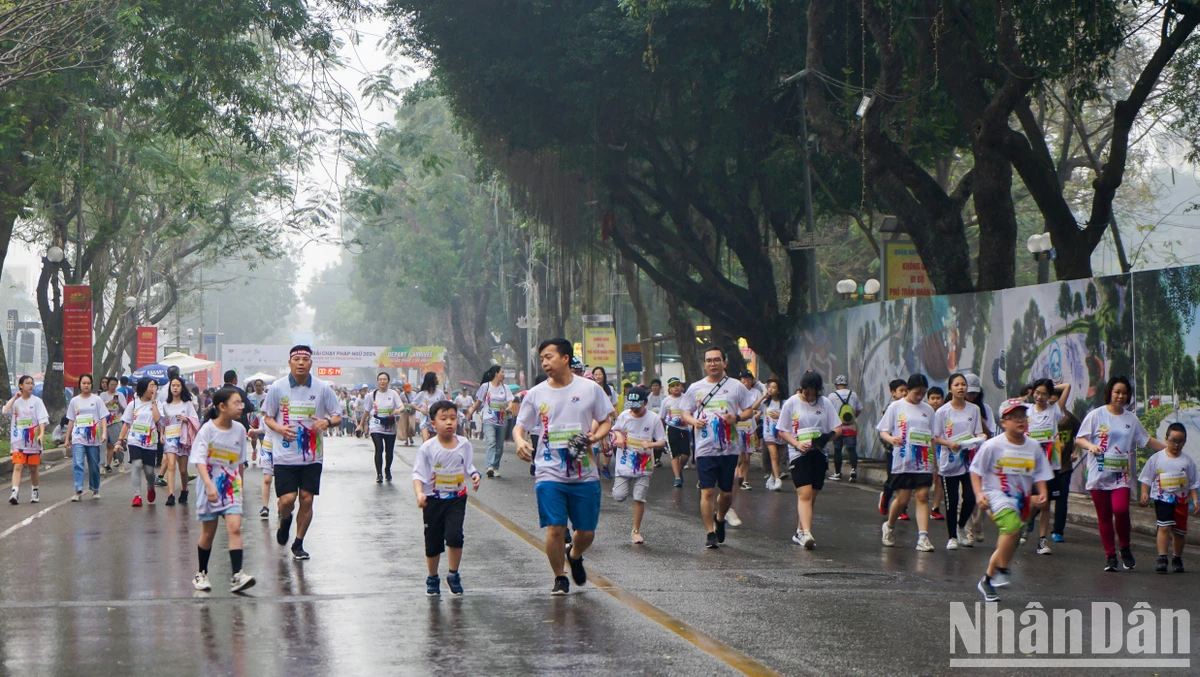 [ภาพ] Francophone Run 2024 เชื่อมโยงชุมชนผู้รักฝรั่งเศสในเวียดนาม ภาพที่ 2