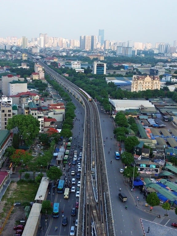 10 Züge auf der Strecke Nhon – Bahnhof Hanoi sind nach vielen Jahren des Wartens fahrbereit. Foto 8