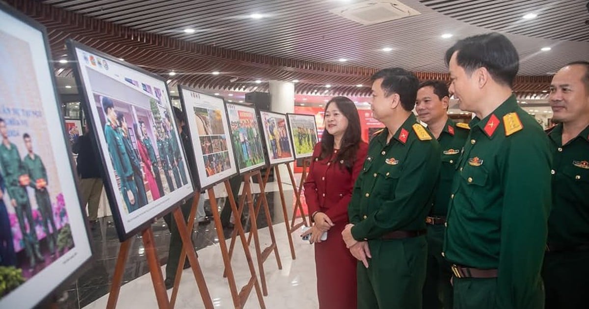 APEC Park Da Nang exhibits photos of the Vietnam People's Army