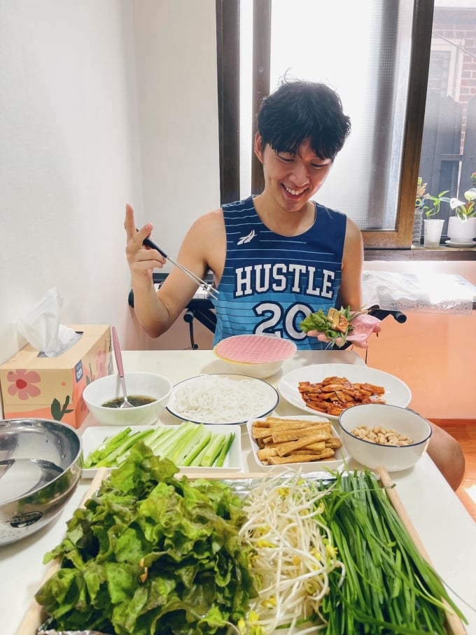 Koreanischer Blogger kocht selbst vietnamesisches Essen. Foto: Wow Sung