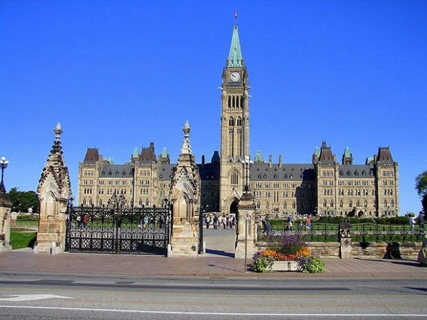 Former Canadian politician suspected of working for foreign countries, who is his identity?