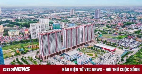 Muốn bán nhà cũ giá cao để hốt bạc, nhiều người mắc kẹt vì thị trường 'sốt ảo'