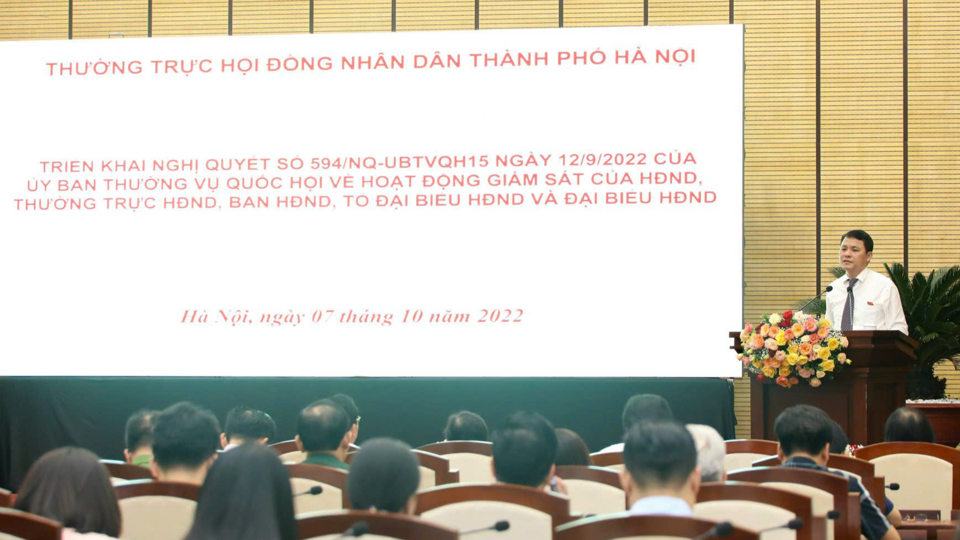  Le vice-président du Conseil populaire de Hanoi, Pham Qui Tien, lors de la mise en œuvre de la résolution n° 594/NQ-UBTVQH15 du Comité permanent du Conseil populaire de Hanoi