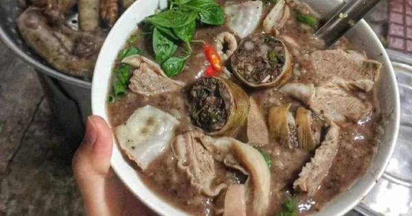 ភោជនីយដ្ឋាន​សាច់​ជ្រូក​ឆ្ងាញ់​ល្បី​នៅ​ស្រុក Cau Giay ទីក្រុង​ហាណូយ