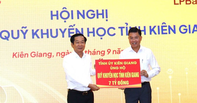 85 tỉ đồng giúp sinh viên Kiên Giang không phải bỏ học