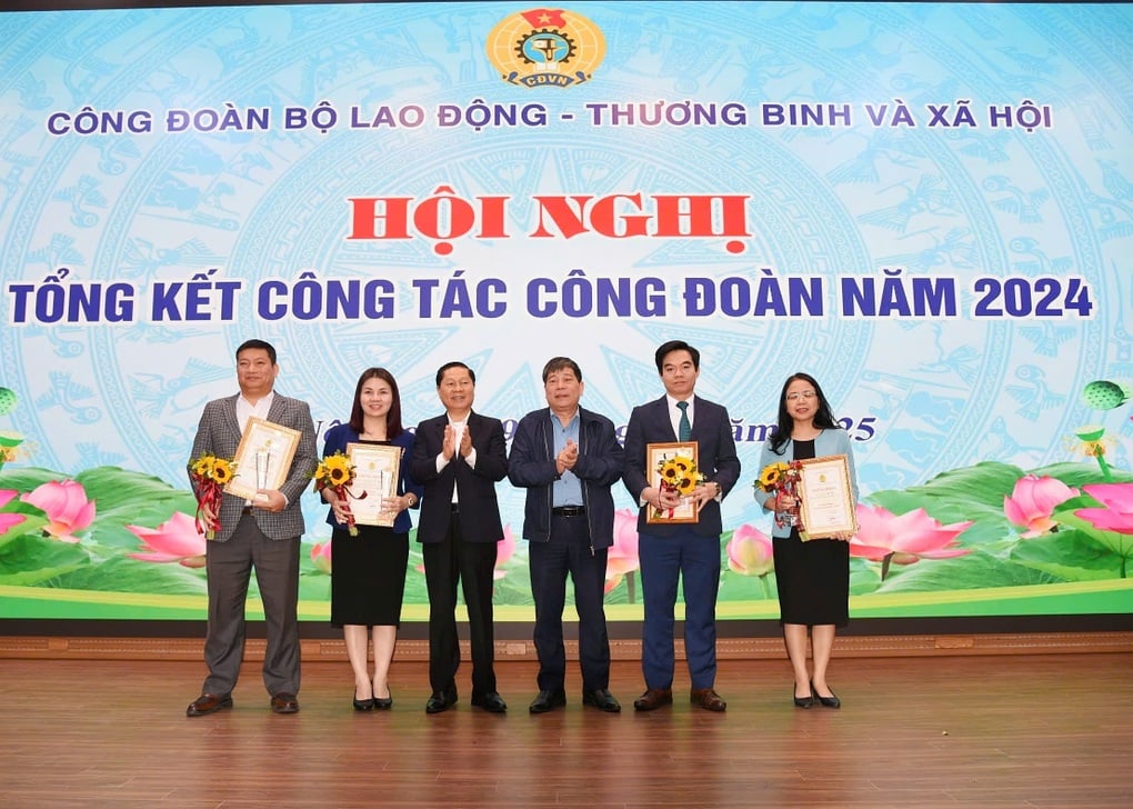 Công đoàn làm tốt công tác tư tưởng cho công chức khi sắp xếp bộ máy - 3