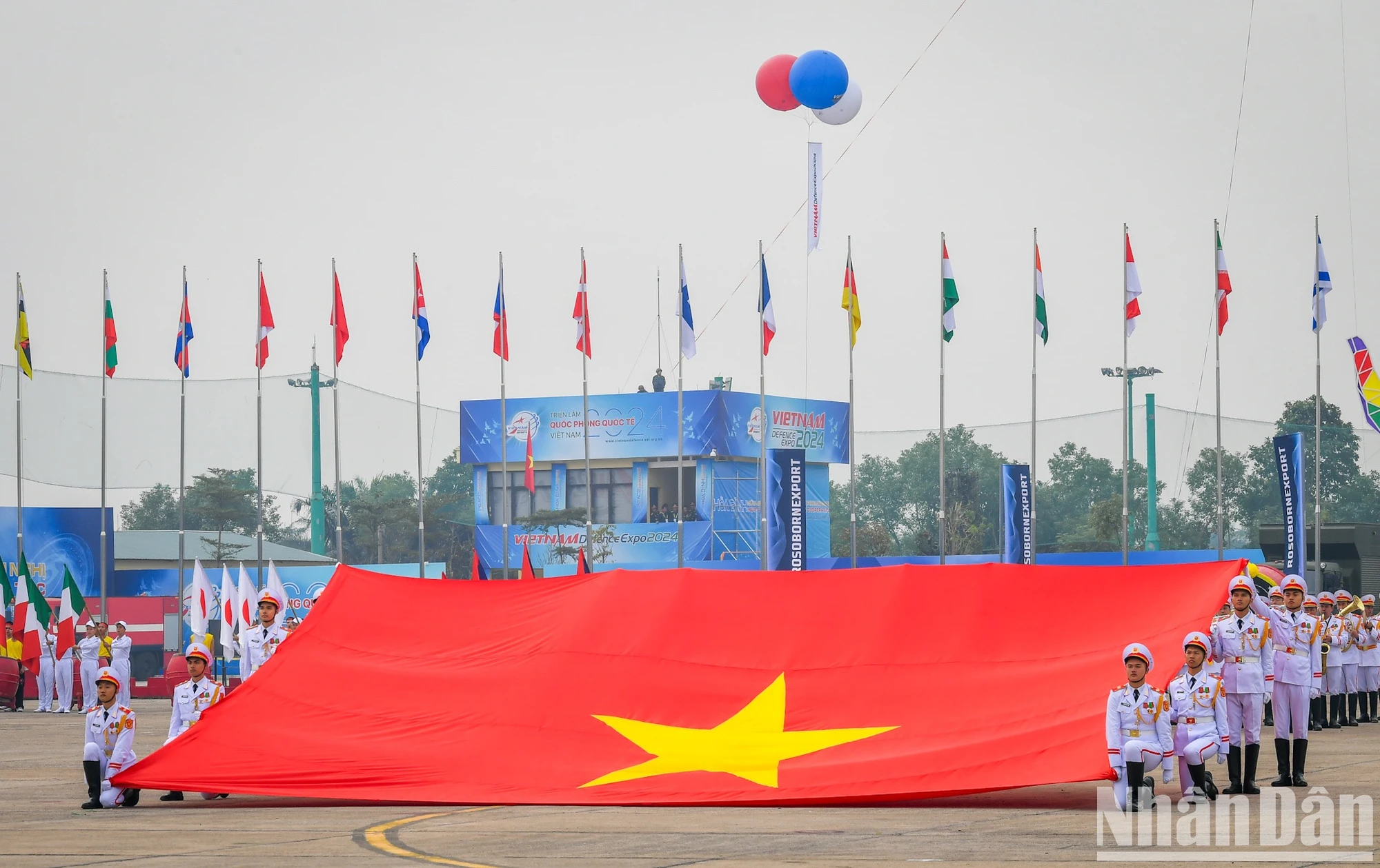 [Photo] Impressive Rehearsal Ceremony of Vietnam International Defense Exhibition 2024 photo 4