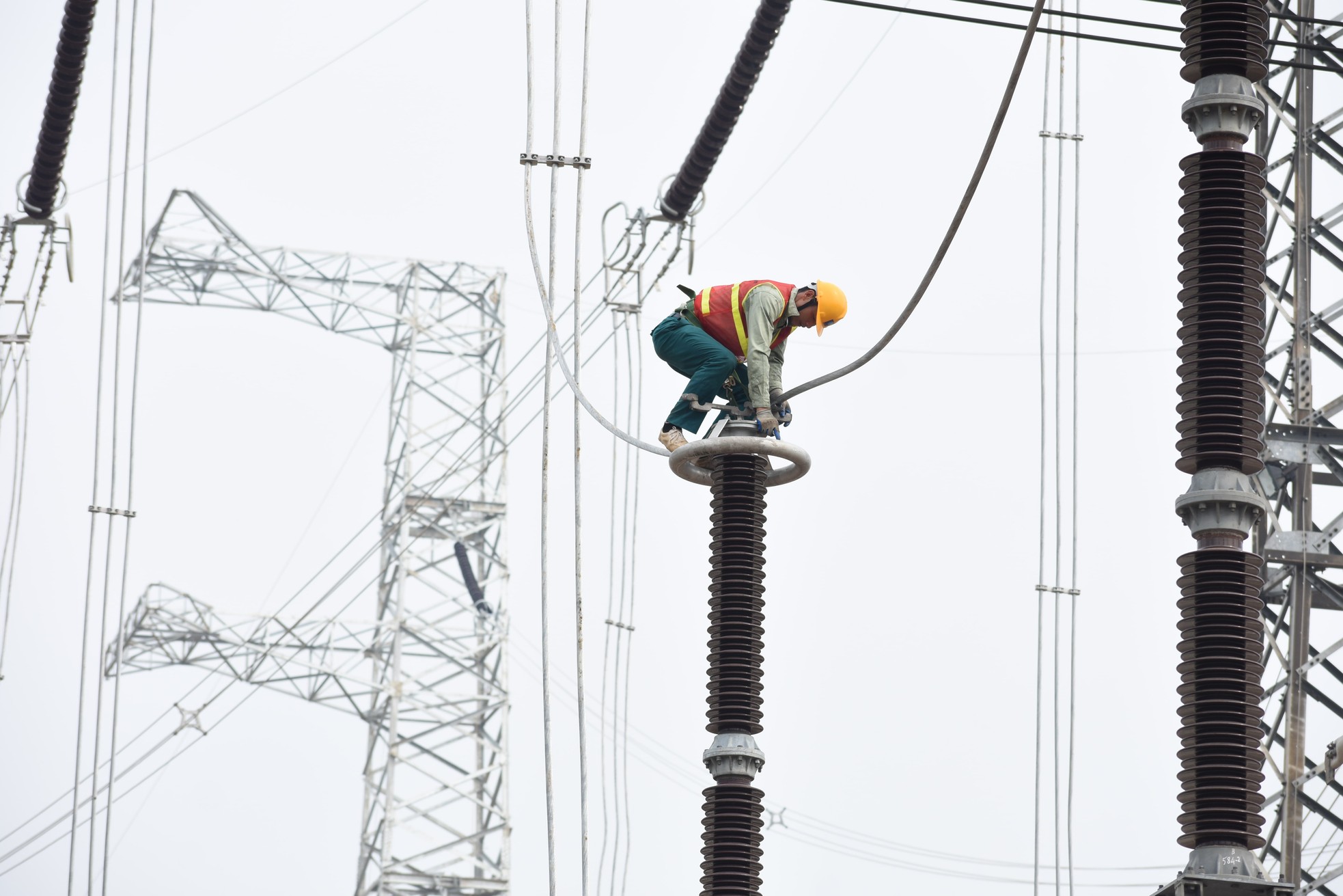 Image of the giant transformer station of the 500kV circuit 3 project in Pho Noi, Hung Yen reaching the finish line ahead of schedule photo 5