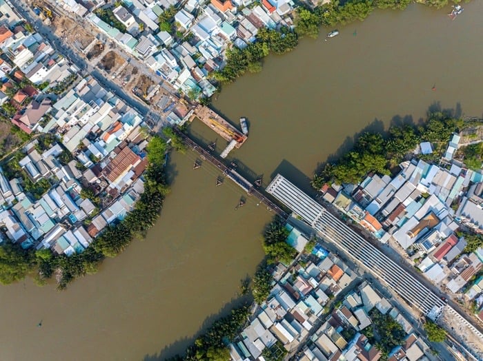 ถนนฮ่องอันถูกประมูลอย่างต่อเนื่องในนครโฮจิมินห์ด้วยอัตราการออมที่ต่ำแต่ผลลัพธ์ทางธุรกิจยังคงลดลง ภาพที่ 1