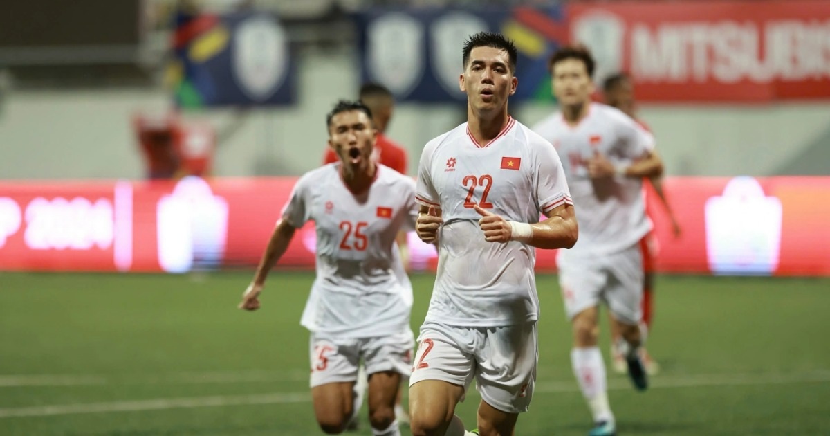 Thailand is at a standstill, Tien Linh - Xuan Son close in on the AFF Cup top scorer title