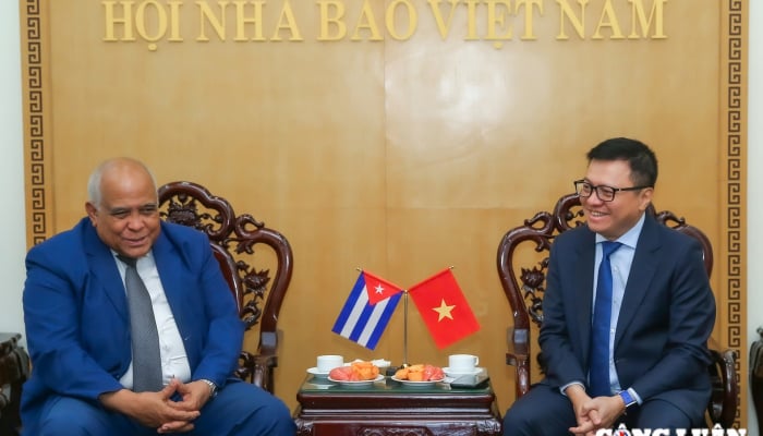 Presidente de la Asociación de Periodistas de Vietnam recibió a delegación diplomática cubana