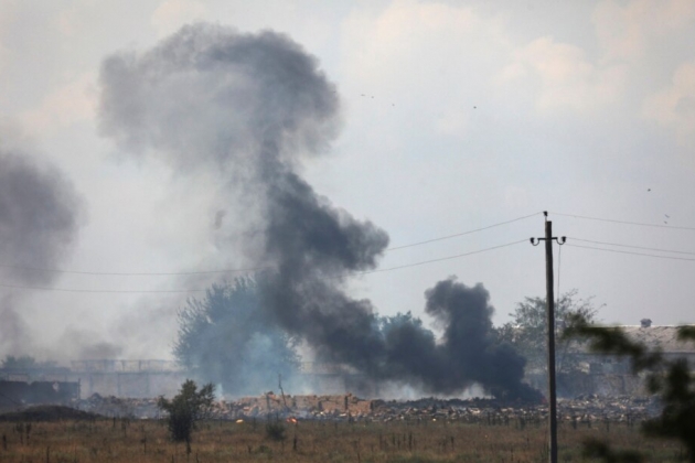 World - Russian anti-tank guided missile destroys US Bradley vehicle in Zaporozhy (Photo 2).