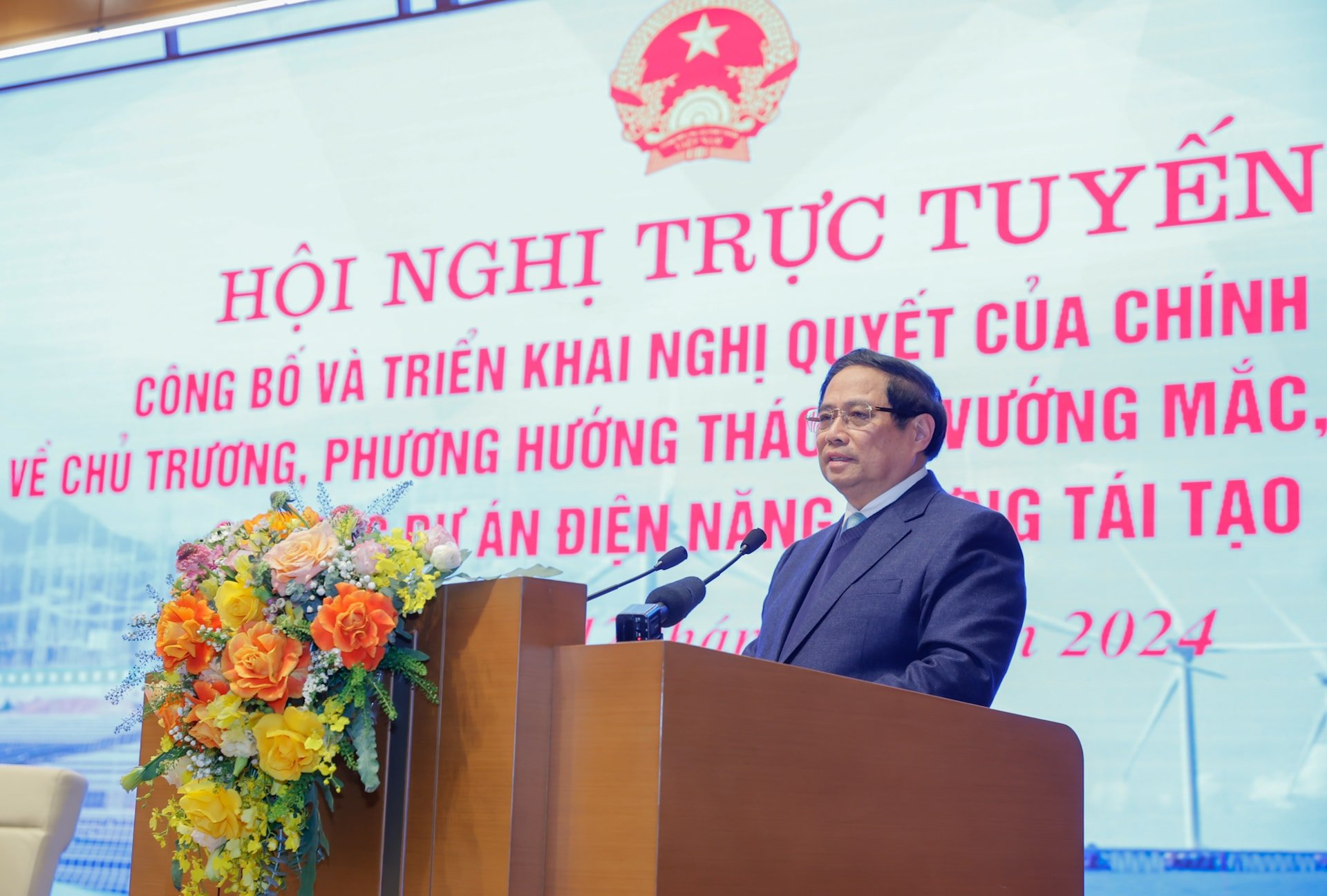 Thủ tướng: Cương quyết xử lý vướng mắc cho các dự án điện tái tạo, nghiêm cấm 'chạy chọt', tiêu cực, tham nhũng- Ảnh 1.