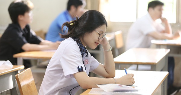 More than 1 million candidates nationwide entered the combined exam.