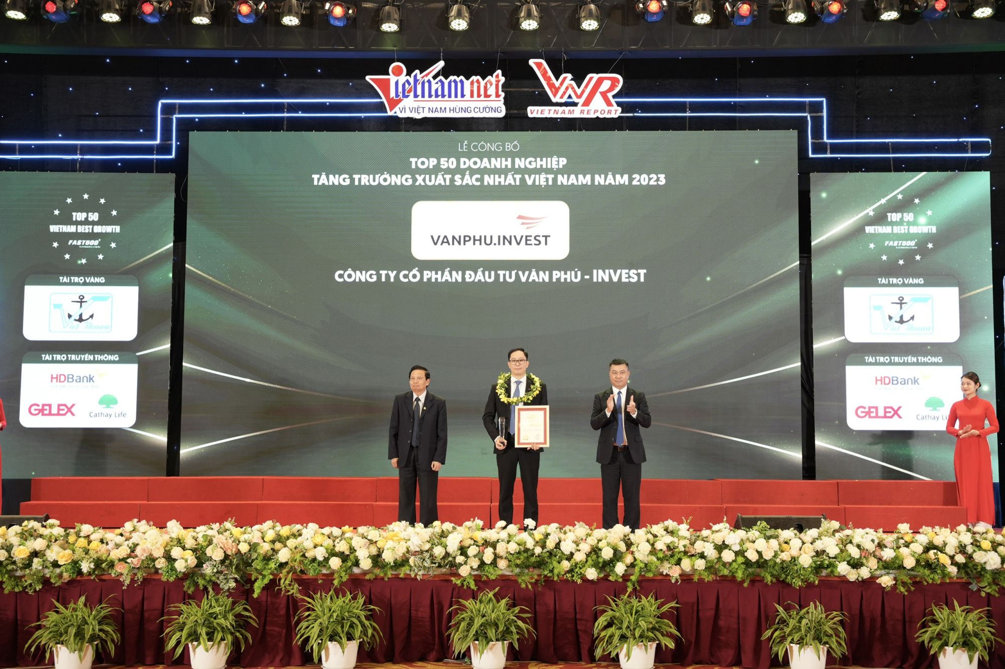 Van Phu Invest ติดอันดับนักลงทุนอสังหาริมทรัพย์ 10 อันดับแรกในปี 2023 โดย Vietnam Report ภาพที่ 3