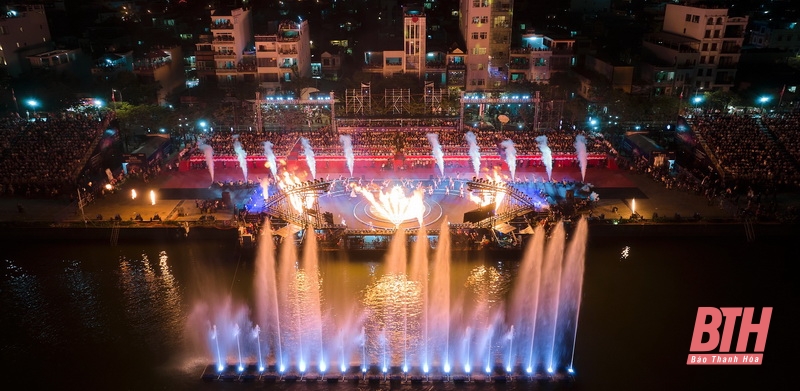 Không chỉ pháo hoa, sân khấu nghệ thuật đêm khai mạc DIFF 2023 cũng khiến khán giả phải “wow”