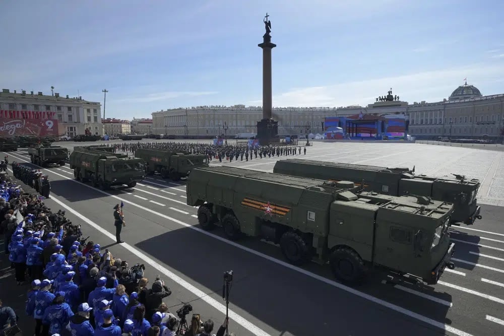 President Putin in the West waged war against Russia on victory day photo 7