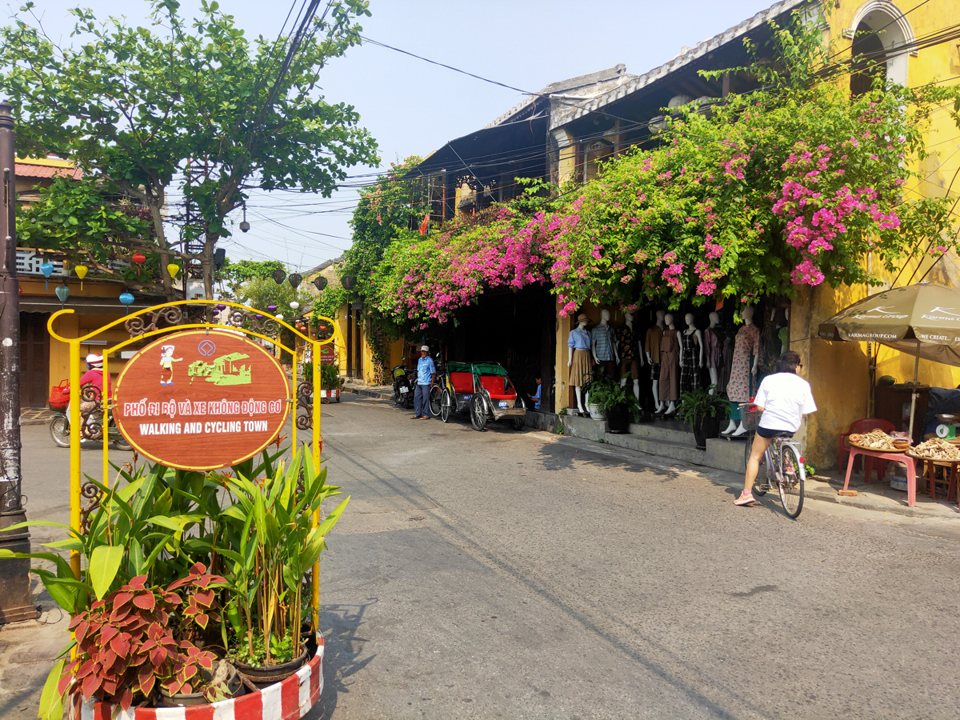 Say đắm vẻ đẹp dịu dàng của phố cổ Hội An - Ảnh 3