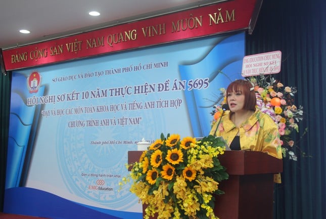 More than 30,000 students in Ho Chi Minh City study Math and Science in English photo 3