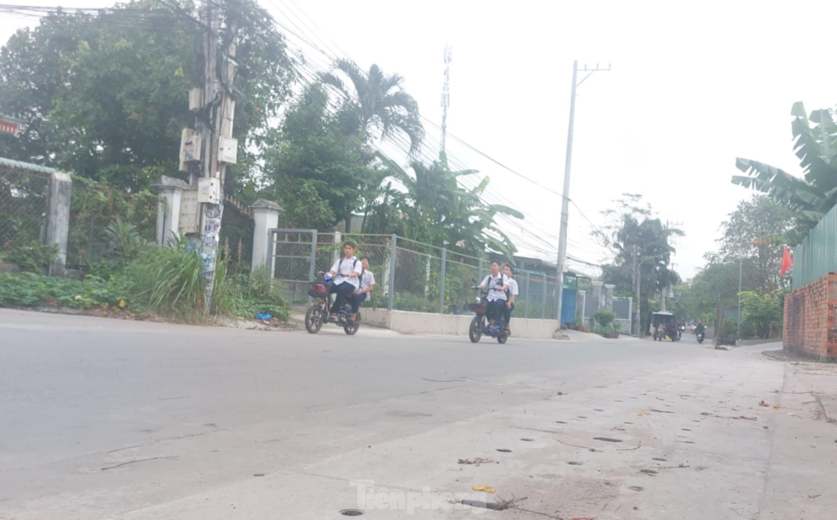 ชาวเมือง Thu Dau Mot ร่วมกันบริจาคเงินหลายพันล้านเพื่อปรับปรุงถนนลูกรังต้อนรับเทศกาลตรุษจีน ภาพที่ 3